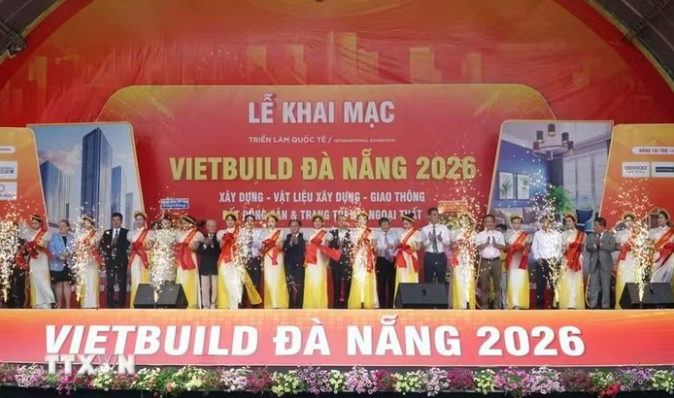 Green booths at Vietbuild Da Nang International Exhibition 2026